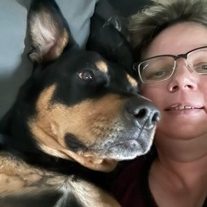 Meet your Posher, Pam